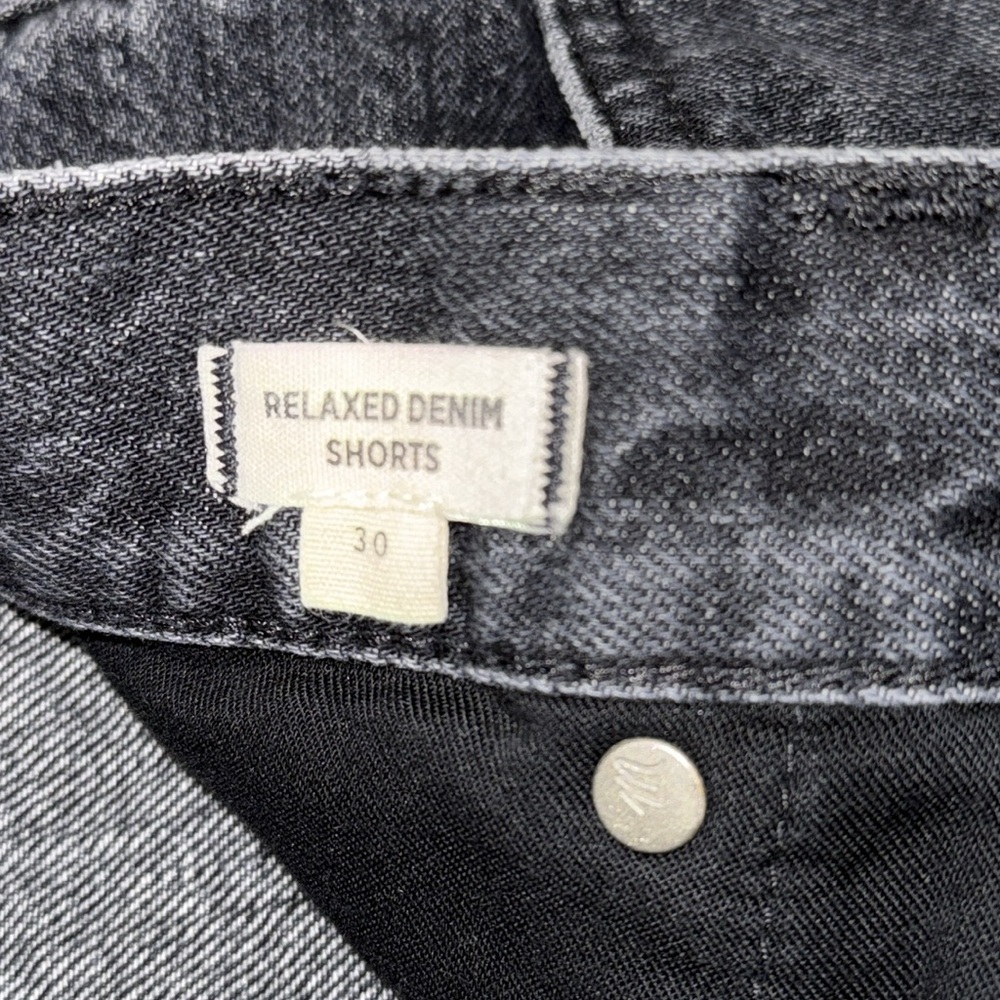 MADEWELL Relaxed Denim Shorts Black Fade Button Fly Raw Hem SZ 30 - Picture 5 of 7